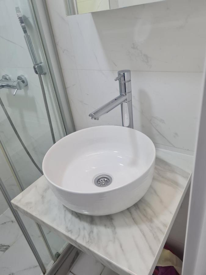 Exclusive Apartment Belgrado Esterno foto
